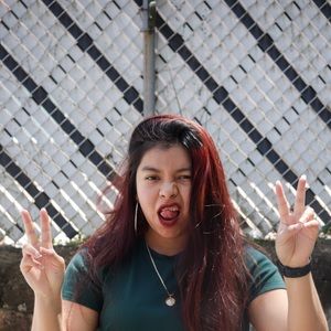 Meet your Posher, Elena